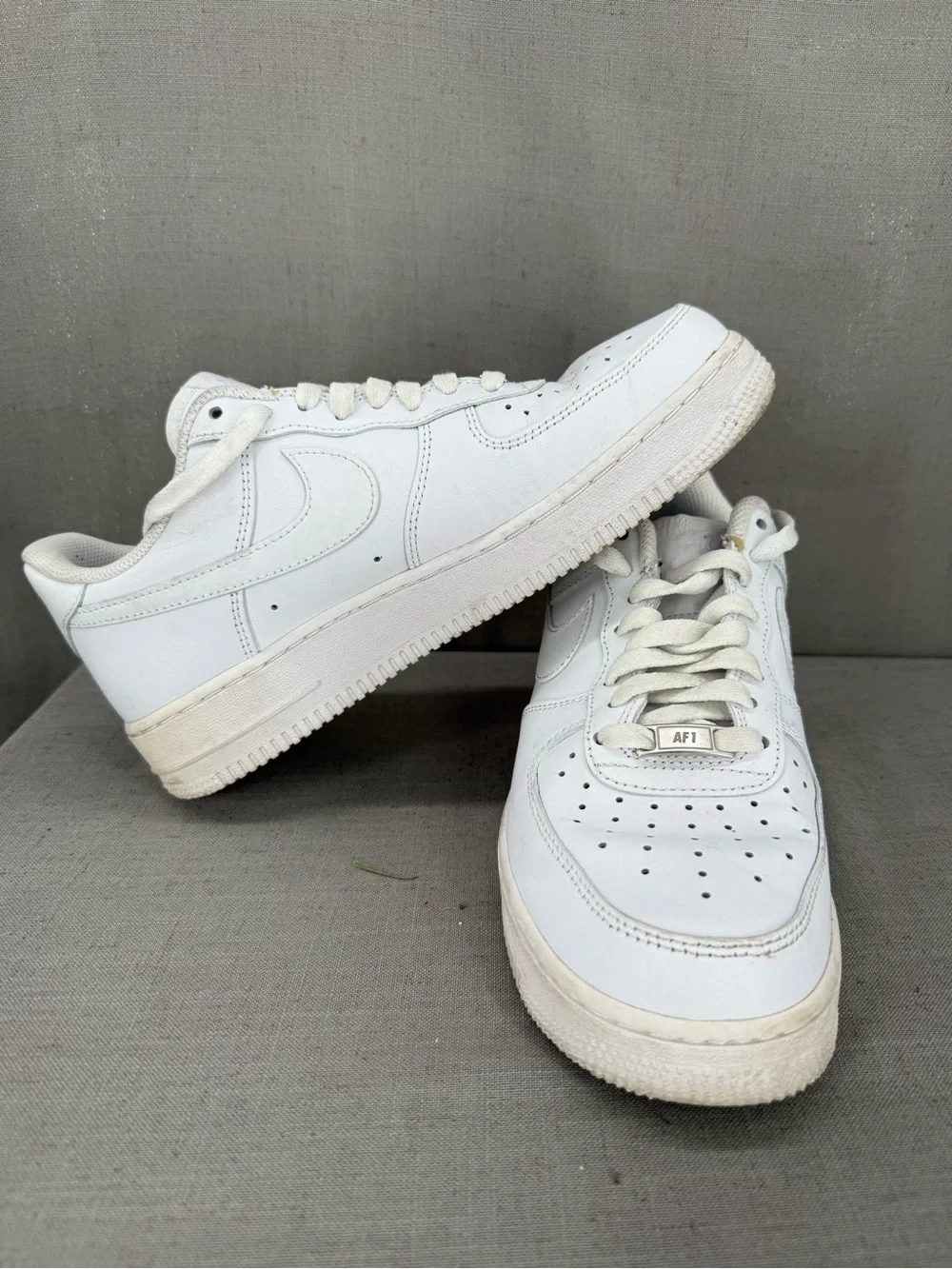 Nike Air Force 1 Shoes Mens Size 8 Triple White Sneakers Low Athletic AF1 '07
